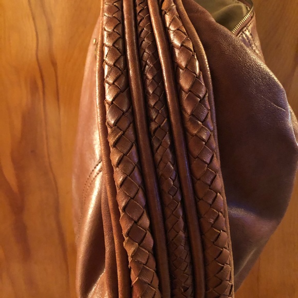 Used condition saddle color shoulder bag - Picture 3 of 9